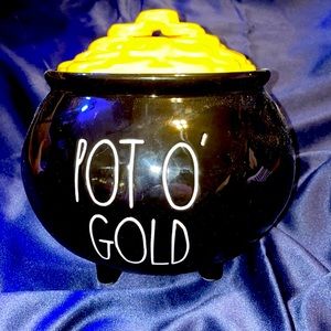 Rae Dunn Pot O gold canister